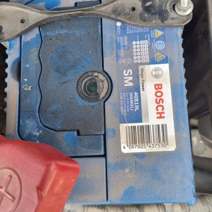 Bosch car battery label with the size code 40B19L
